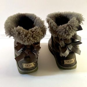 UGG Boots Size 3 - Bella Bow - Gray
